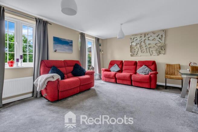 4 bed Town House for sale Image 7