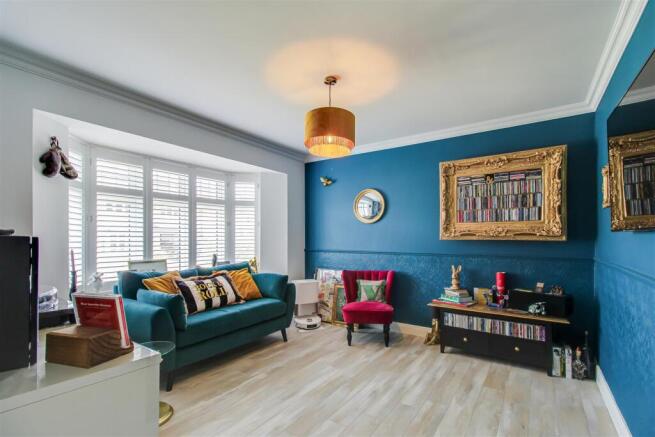 4 bed Detached for sale Image 7