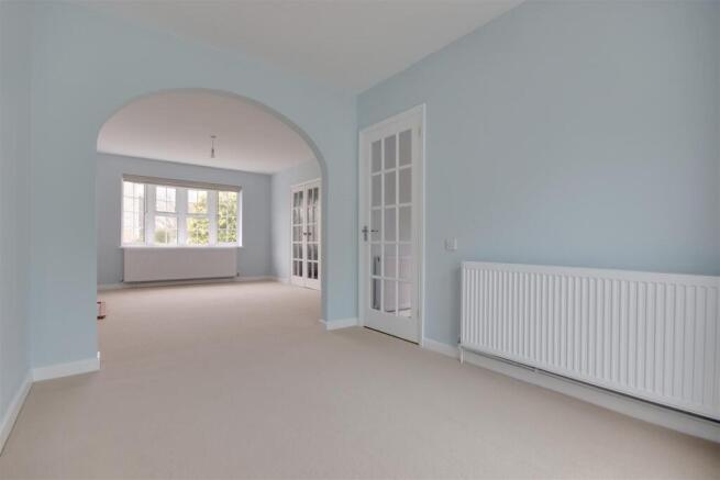 Living room 2.jpg