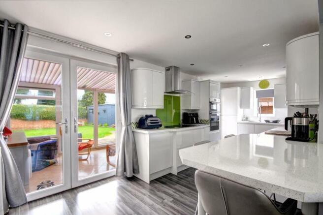 Kitchen 3.jpg