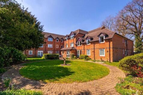 Roslan Court, Horley