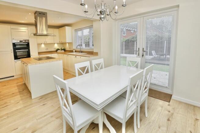 Kitchen/Dining Room