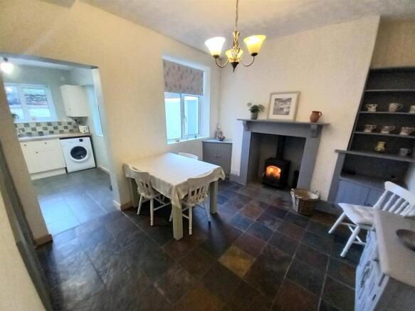 Fieldview D Room.jpg