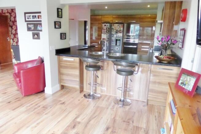 sitting room/kitchen