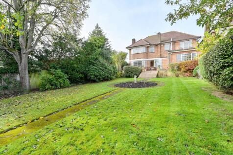 The Ridings, Ealing, London, W5