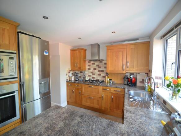 REFITTED KITCHEN/DINING ROOM