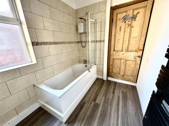 4 bed Terraced to rent Image 12