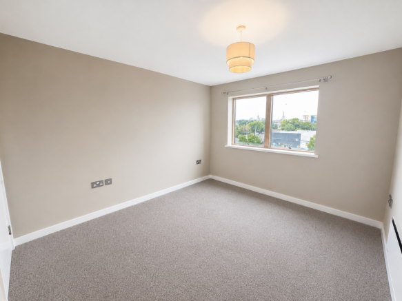 2 bed Flat to rent Image 4