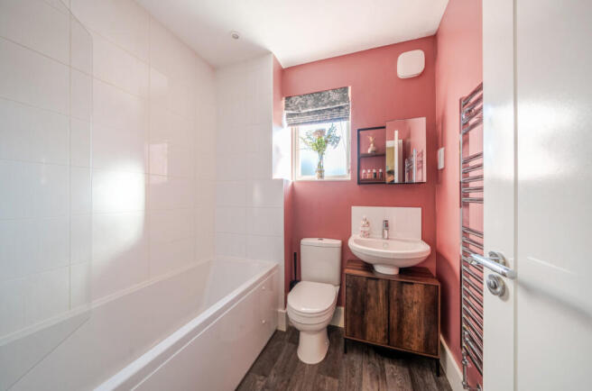 2 bed Terraced for sale Image 8