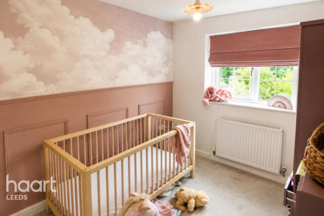 3 bed Semi-Detached for sale Image 8