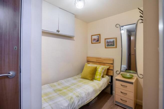 2 bed Apartment for sale Image 11