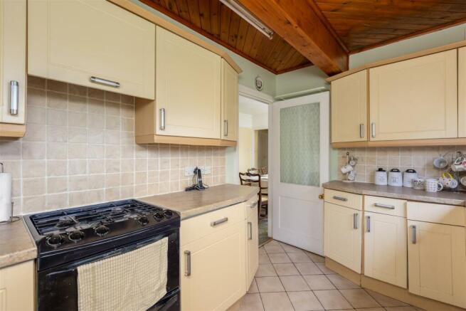 The Avenue 16 Kitchen-2.jpg