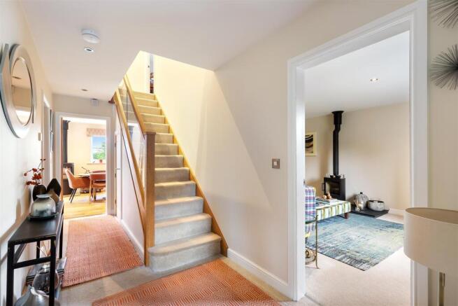4 bed Detached for sale Image 7