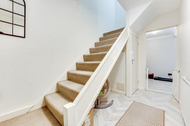 102 Deeble Road, Kettering-13.jpg