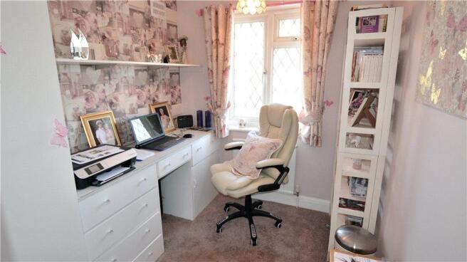 Bedroom 3/Study