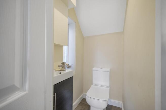 3 bed Semi-Detached for sale Image 7