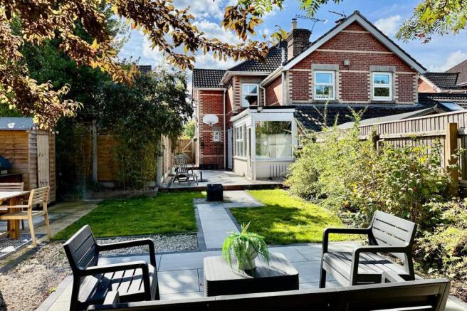 3 bedroom semi detached cottage