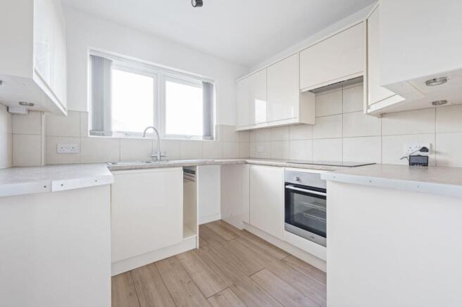 Parkstone Road, Churchfield Court, BH15 photo 4