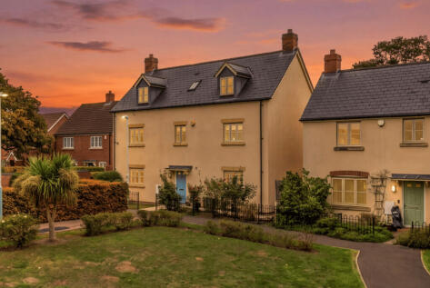 Manor End, Cheltenham, GL51