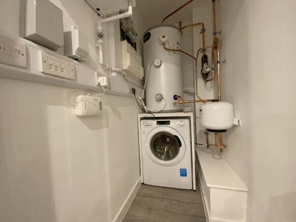 1 bed Apartment to rent Image 6