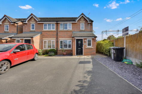 Heron Way, Canalfields, Sandbach,CW11