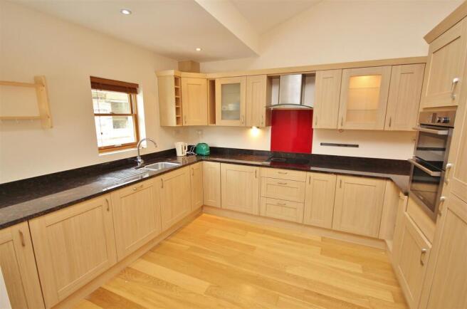 7 The Elms, Houghton, kitchen.JPG