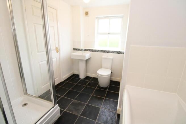 Master En-Suite