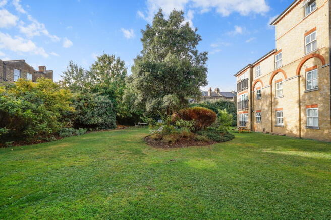 Belvedere Place, London, SW2 5TD photo 2