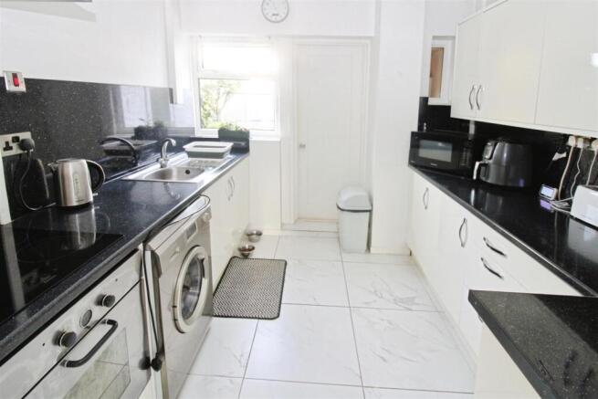 Fitted Kitchen