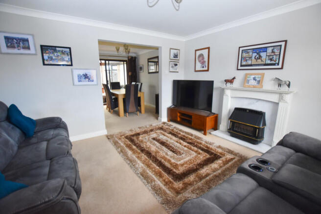 Lounge 1