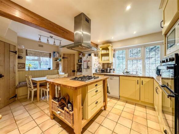 Kitchen/Breakfast Room