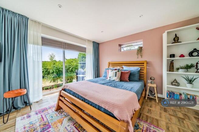Main Bedroom Suite