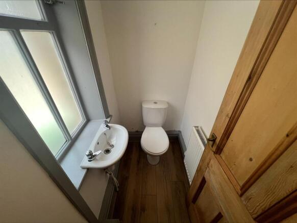 4 bed End of Terrace to rent Image 8