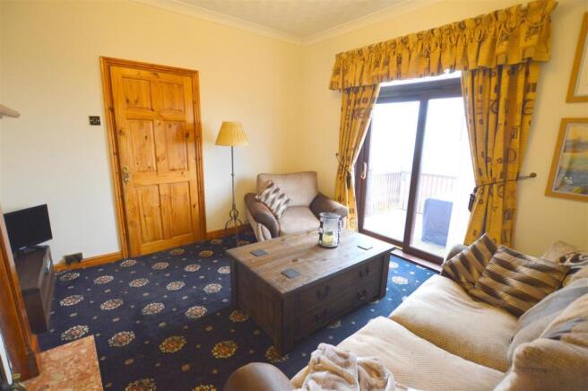 Lounge1.JPG