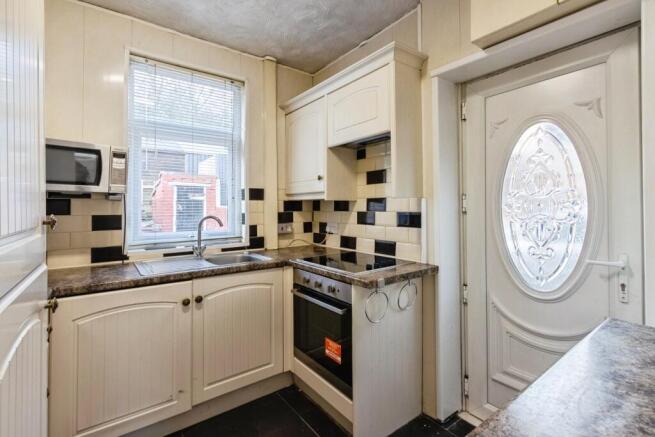 2 bed Terraced Bungalow for sale Image 8
