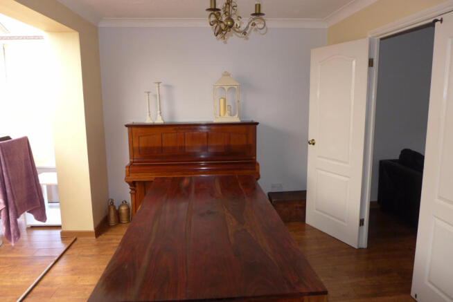 Photo 4