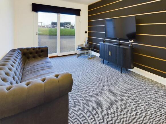 Garage / Games room
