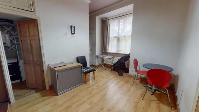 7 bed Semi-Detached for sale Image 6