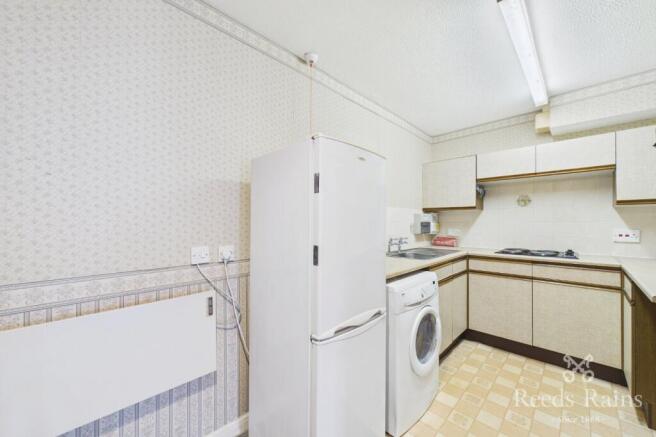 2 bed Apartment for sale Image 9