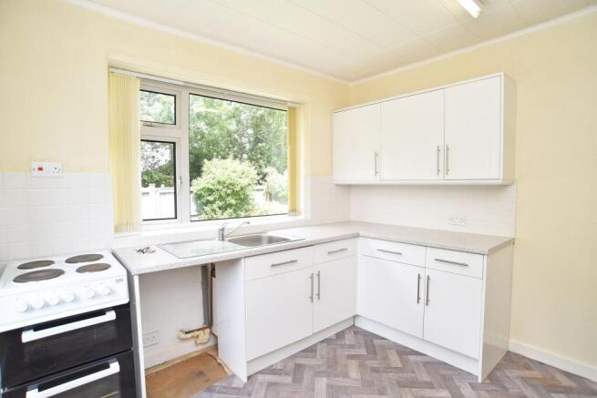 2 bed Semi-Detached for sale Image 11