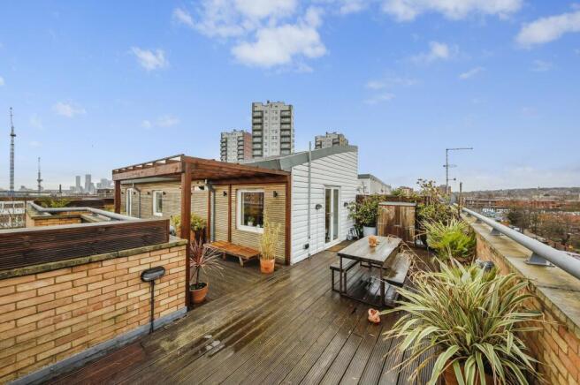 Roof Terrace 3