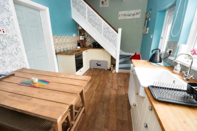 Breakfasting Kitchen