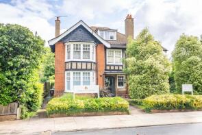 24a, Hall Place Gardens, St Albans AL1 3SF