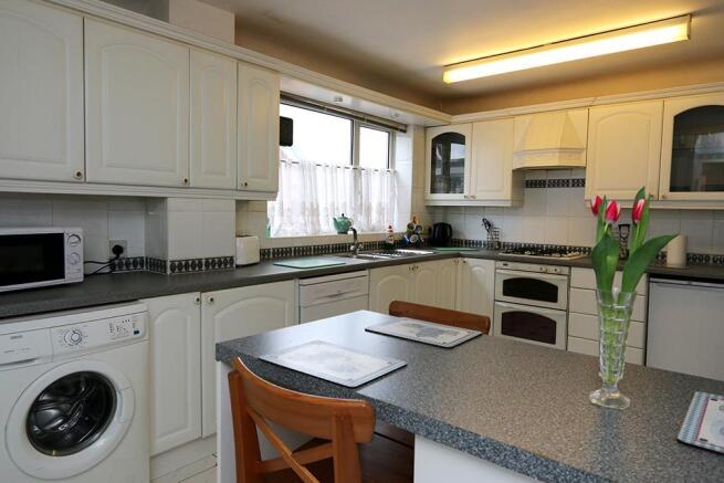 Kitchen 04.JPG