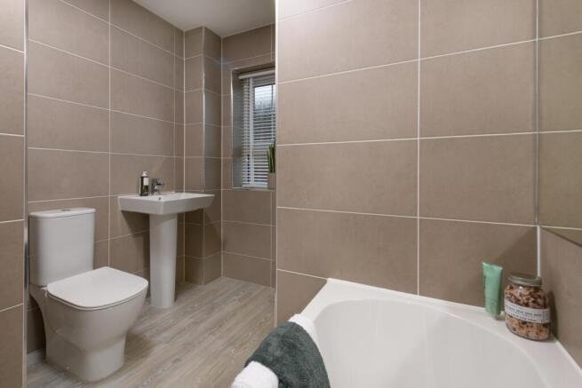 4 bed Detached for sale Image 10
