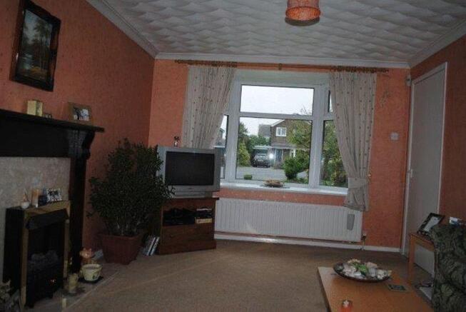 NEW LOUNGE (02...