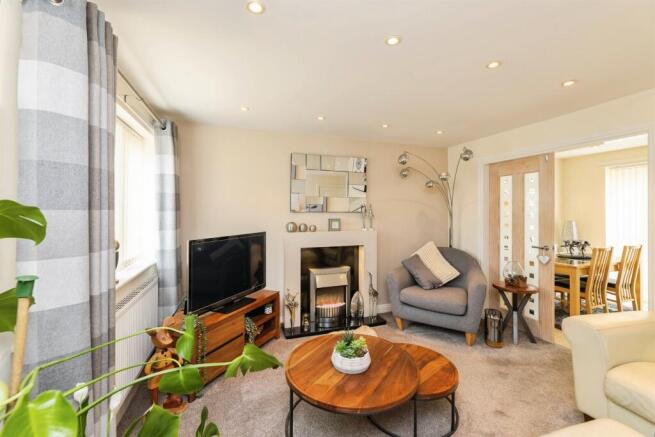 4 bed Detached for sale Image 4