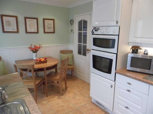 DINING KITCHEN - to 