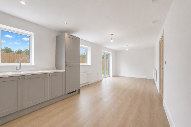 4 bed Detached for sale Image 4
