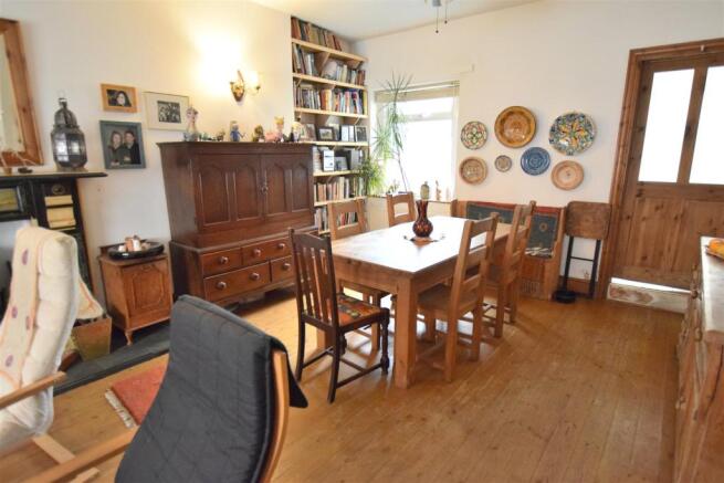 Living/Dining Room